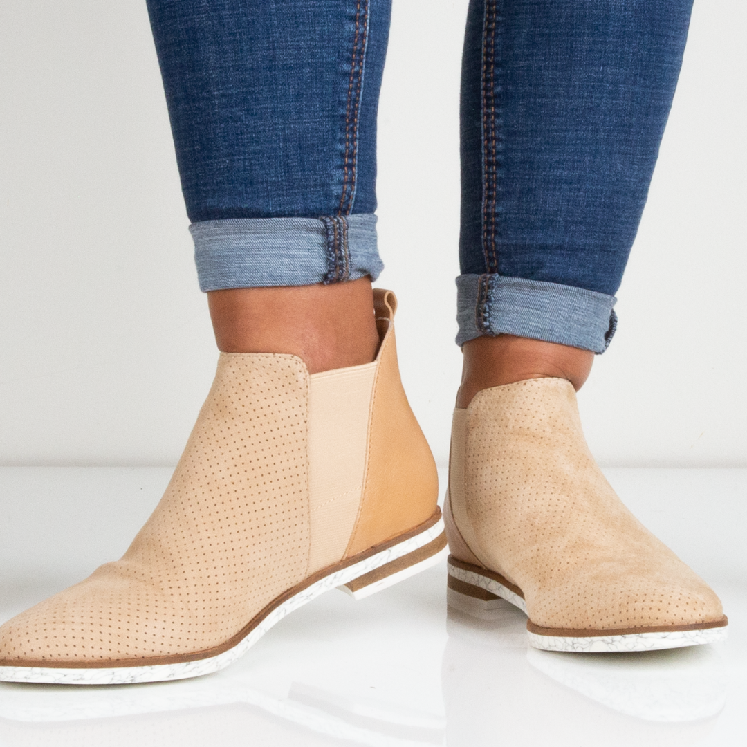 Chelsea boots with arch support sales