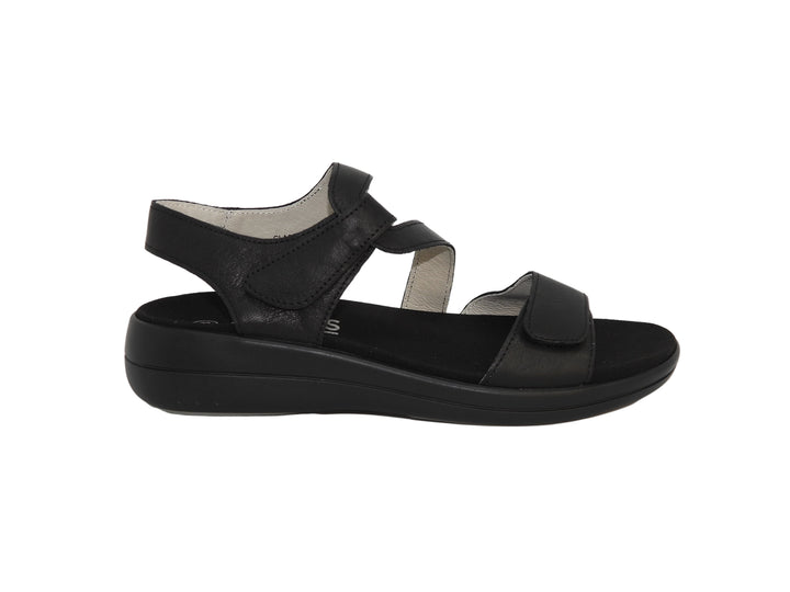 CLASSIC BLACK